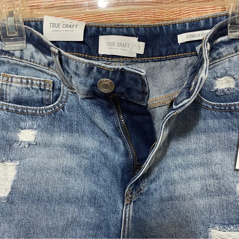 TRUE CRAFT Wyatt High Waist Spring Basa Distressed‎ Denim Shorts